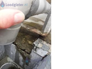 Loodgieter Dakgoot schoonmaken DAkgoot herstellen