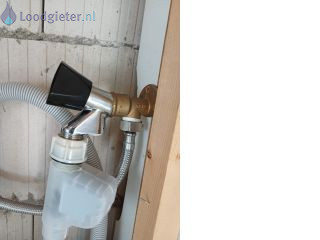 Loodgieter Vaatwasserkraan Lekkage beluchter vaatwasserkraantje