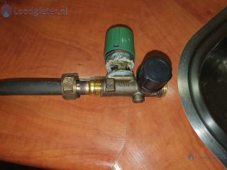 Loodgieter Close in boiler inlaatcombinatie close in boiler vervangen