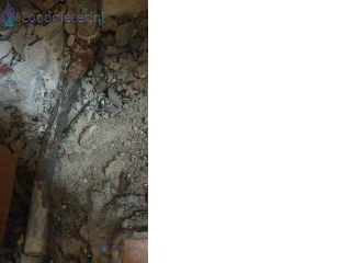 Loodgieter Gasleiding verroest Ongeveer 30 cm stalen gasleiding vervangen
