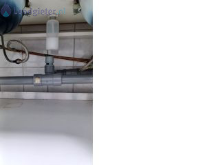 Loodgieter Wastafel Lekkage onder wastafel