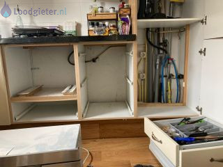 Loodgieter Gasleiding afpersen Gasleiding afpersen en afdoppen in de keuken
