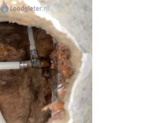 Loodgieter Lekkage waterleiding Lekkage waterleiding in het plafond